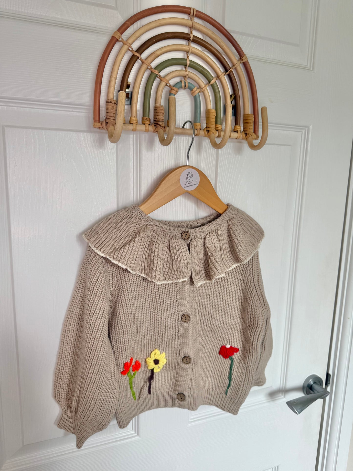 Flower garden beige cardigan