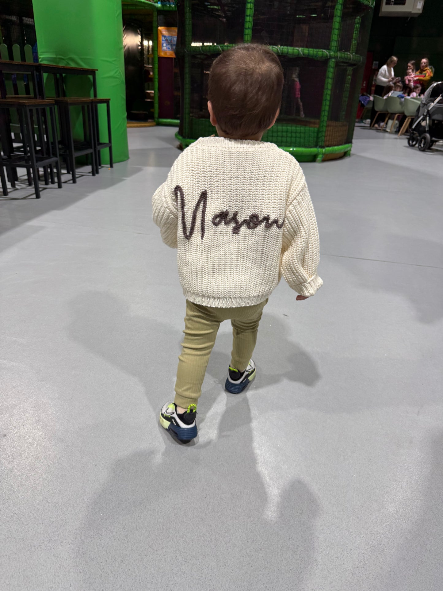 Chunky knit name standard yarn cardigan
