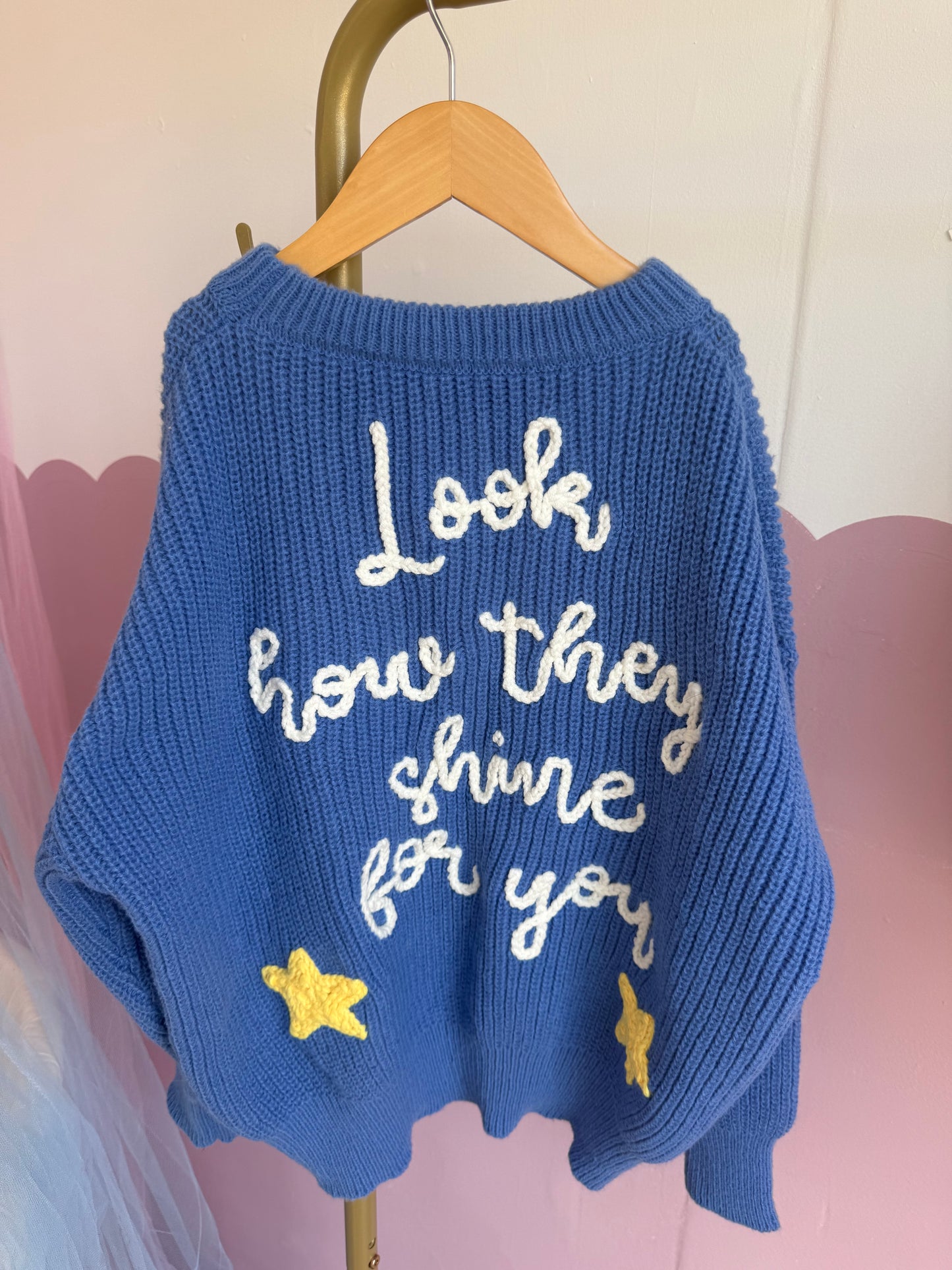 Adult jumper sample sale